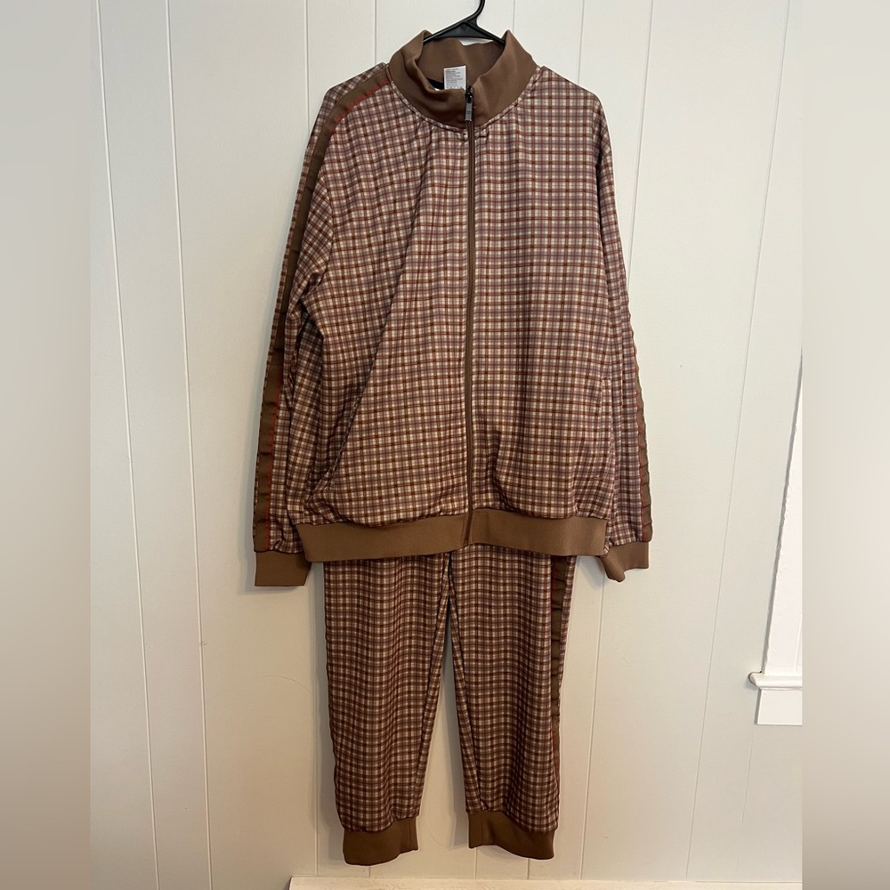 JIAN WANG 2 piece tracksuit/sweatsuit‎ size 3 XL